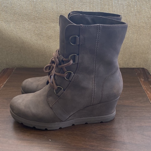 Platform Boots - Picture 2 of 6